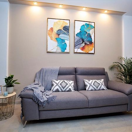 Honeycomb Designer Apartment Сент-Полс-Бей Экстерьер фото